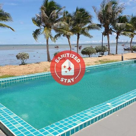 Capital O 1088 Golden Dragon Beach Resort 방라뭉 외부 사진