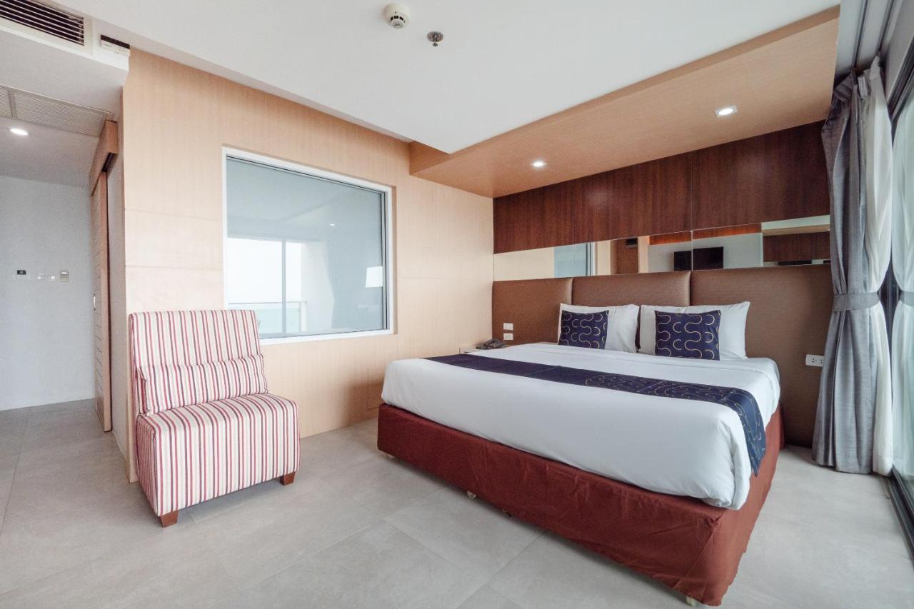 Capital O 1088 Golden Dragon Beach Resort 방라뭉 외부 사진