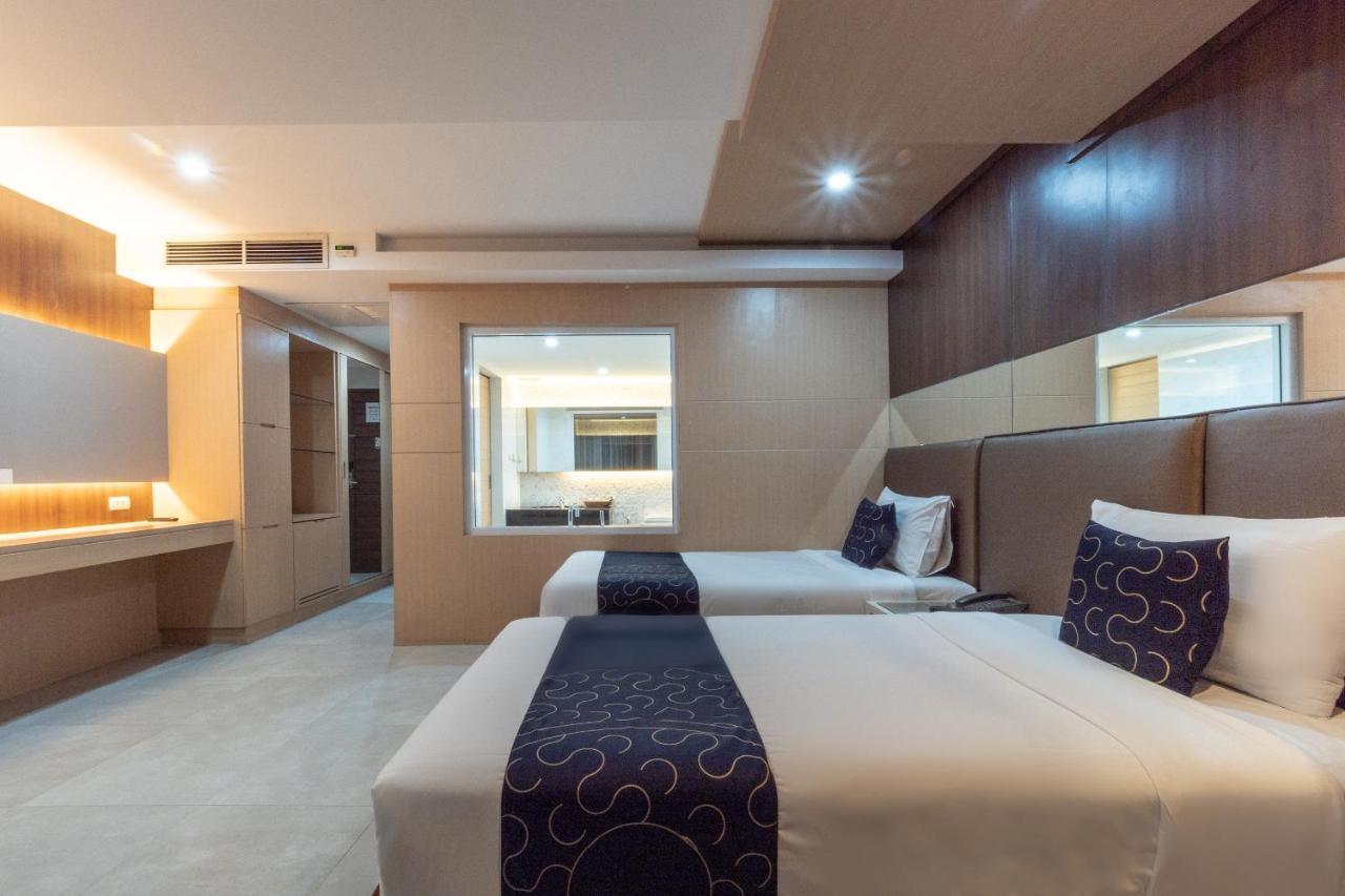 Capital O 1088 Golden Dragon Beach Resort 방라뭉 외부 사진